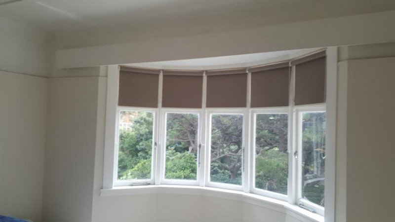 Blinds to Bay window