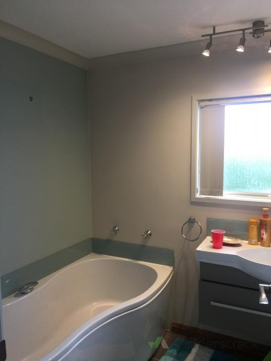 Remove tub and replace by shower! ( 250230) Builderscrack