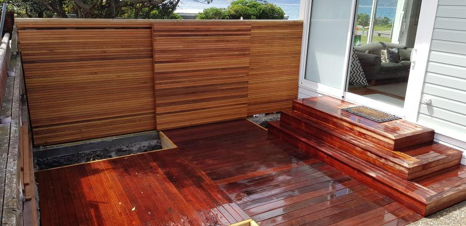 Deck and sliding gate