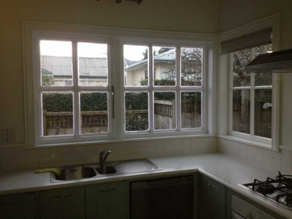 Replacement kitchen window