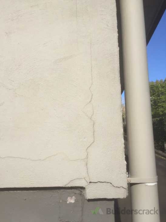exterior plaster wall repair