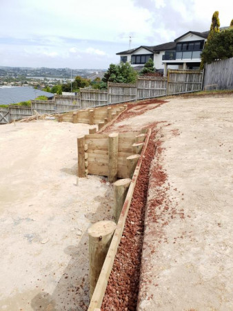 RETAINING WALLS