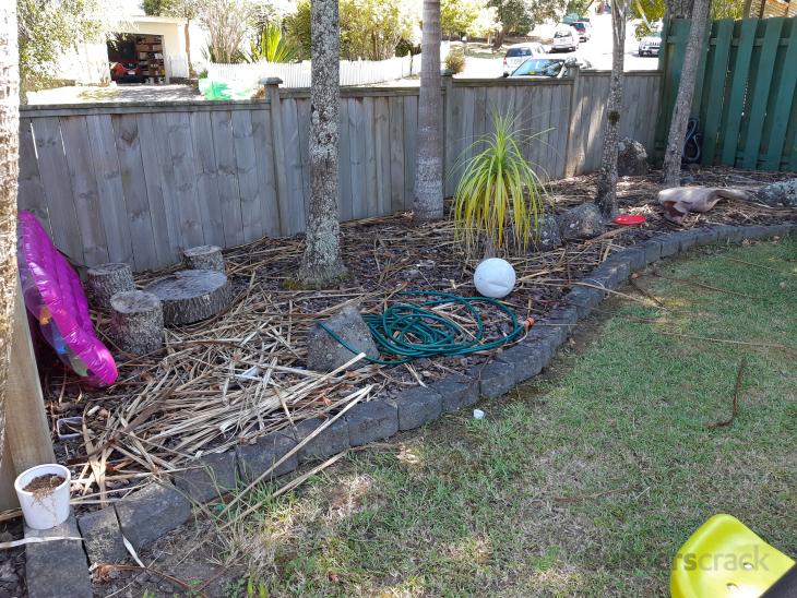 Remove garden, make lawn (# 335473) | Builderscrack