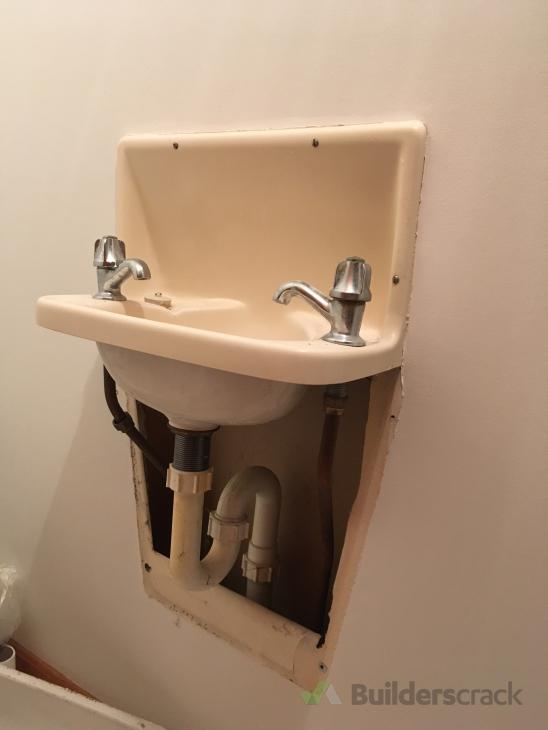 Replacing copper pipe for two taps in a vanity to a single lever tap