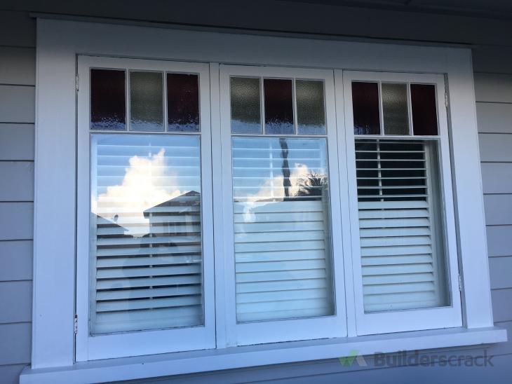 Exterior painting & Window frame painting ( 381524) Builderscrack