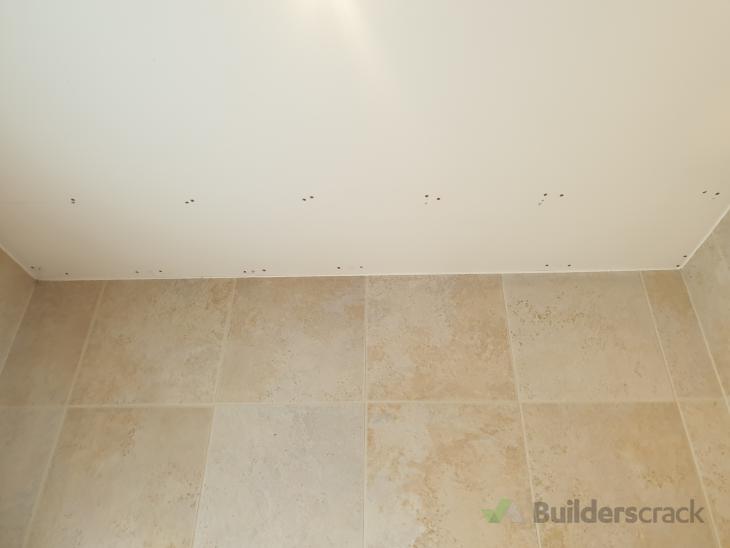 Bathroom ceiling plastering ( 397664) Builderscrack