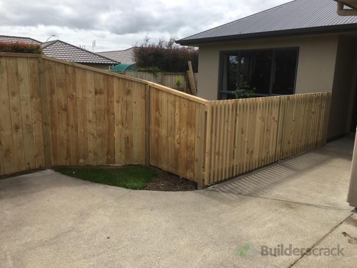 Fencing front garden (# 396595) | Builderscrack