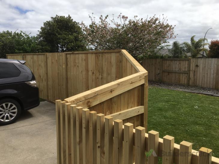 Fencing front garden (# 396595) | Builderscrack