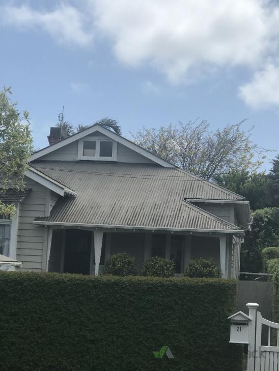 Repaint house roof ( 416347) Builderscrack