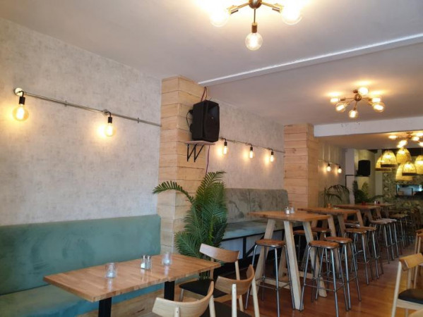 Wallpapering in Courtenay Place