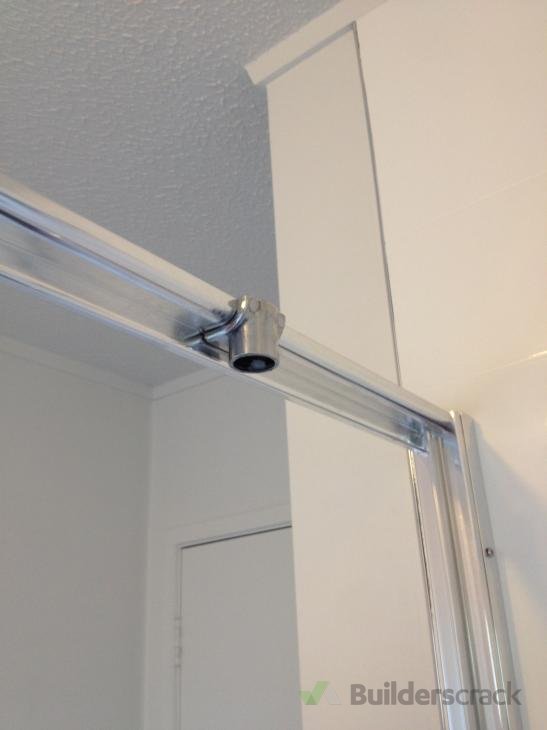 Broken Shower Door hinges to be replaced ( 89380) Builderscrack
