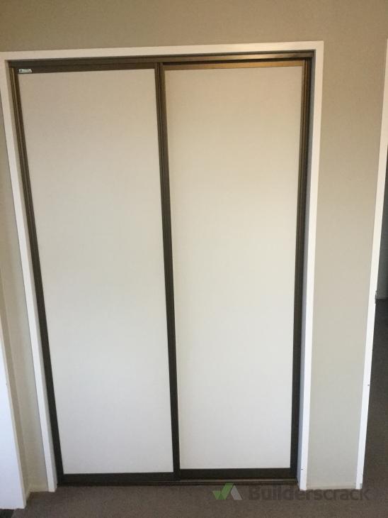 Replace existing wardrobe doors ( 456725) Builderscrack
