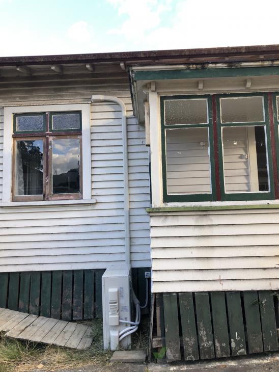 Exterior house painting ( 462125) Builderscrack Exterior house painting ( 462125) Builderscrack