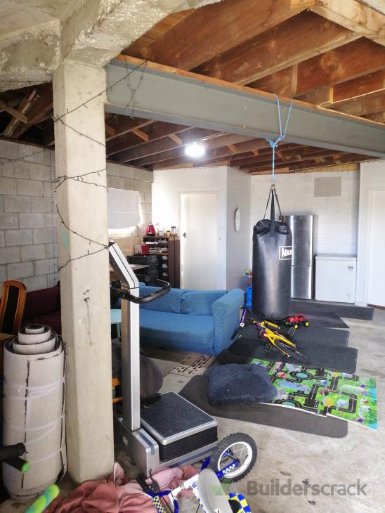 Convert space in garage to office ( 468004) Builderscrack