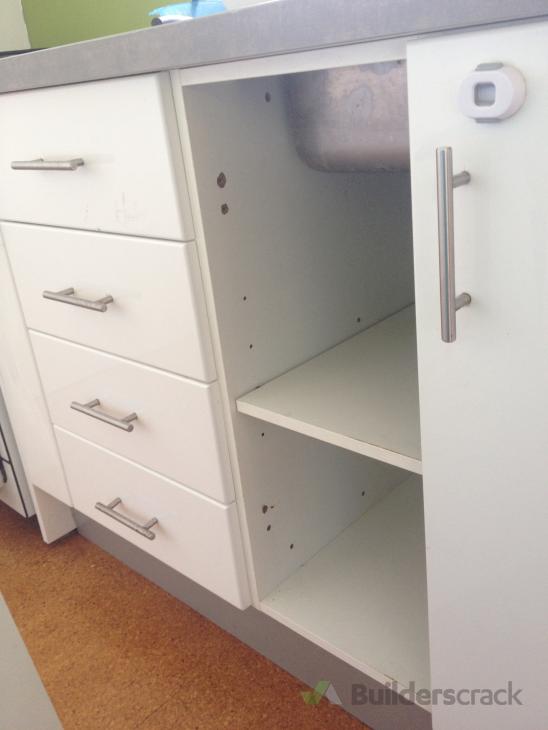 Kitchen repair ( 476021) Builderscrack