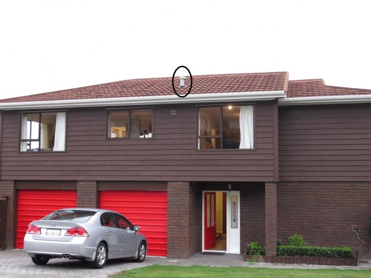 Leaking range hood flue, roof & gutter inspection ( 479357