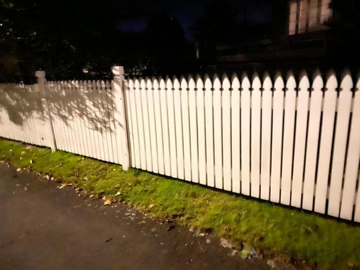 New Picket Fence ( 504136) Builderscrack