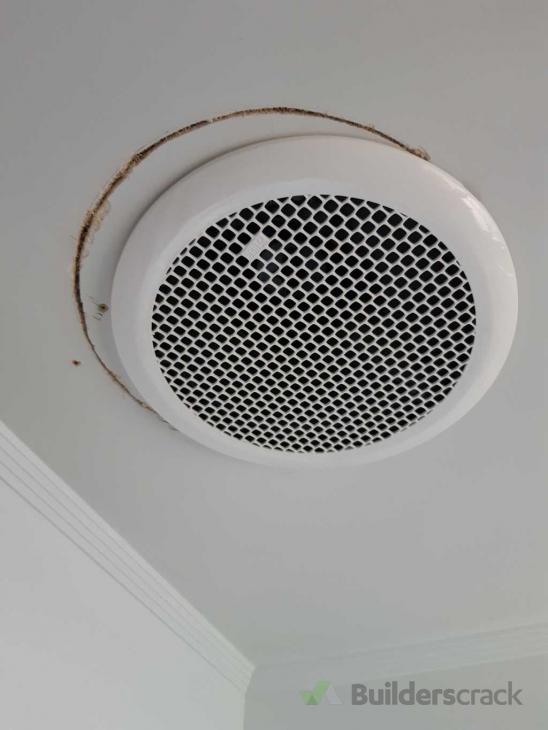 Bathroom extractor fan cutout repair and paint ( 537261) Builderscrack