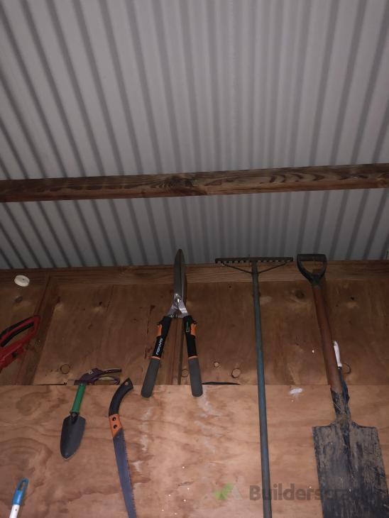Repair/rebuilding garden shed ( 549387) Builderscrack