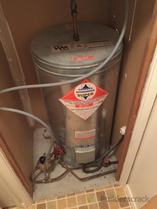 Hot water (# 104264) | Builderscrack