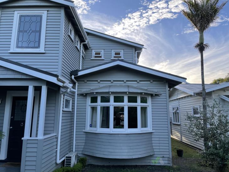 Villa Bay Window Roofing ( 571844) Builderscrack