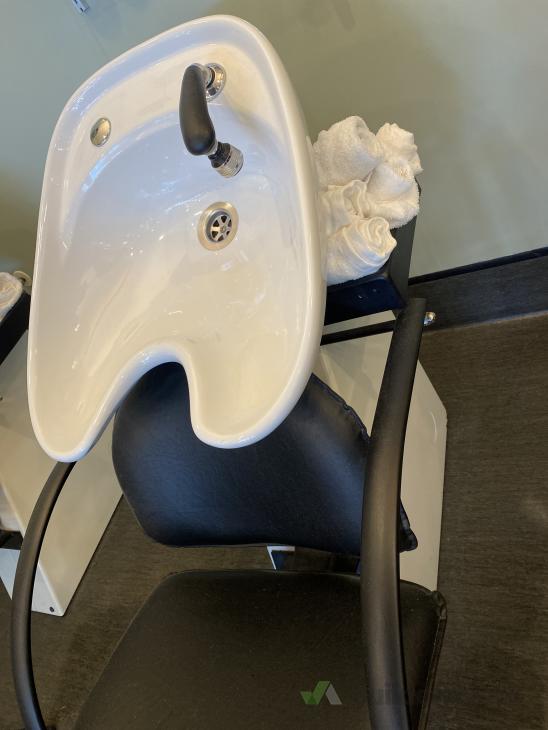 Salon Basins ( 582935) Builderscrack