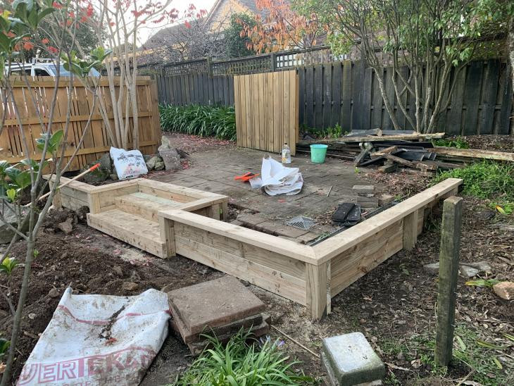 Retaining inserted step