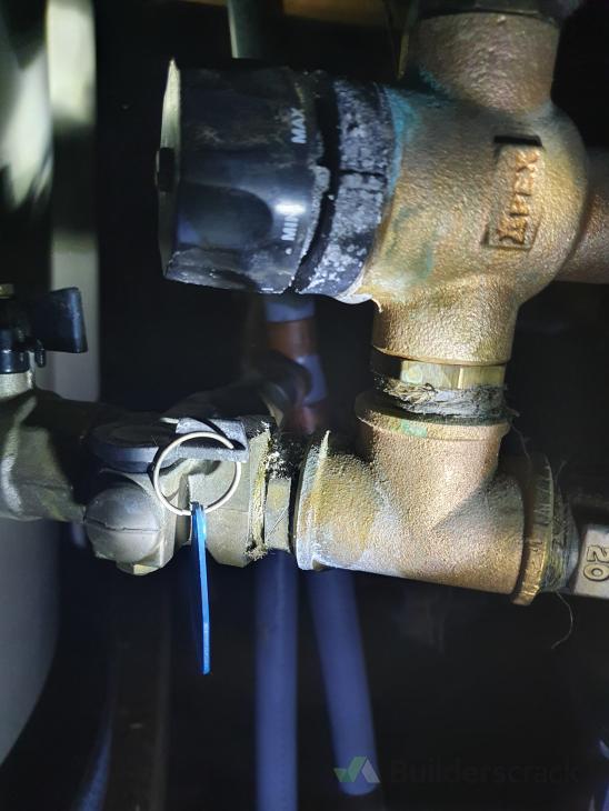 Fix HWC valve leak (possibly replace valve) + showerhead ( 557768