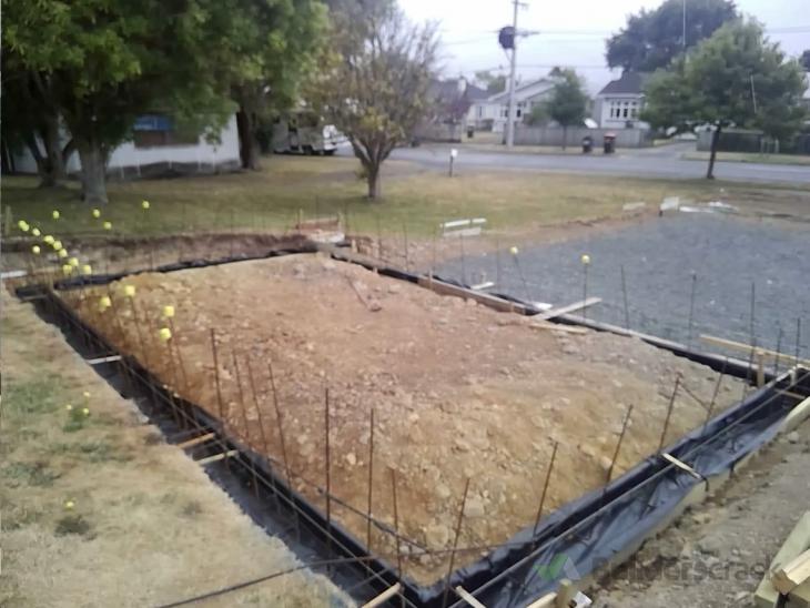 Supply and place concrete for garage footing ( 585225) Builderscrack