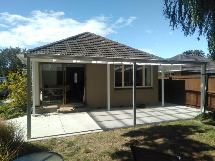 Dressed pine pergola, clearlite roofing with pvc gutter system