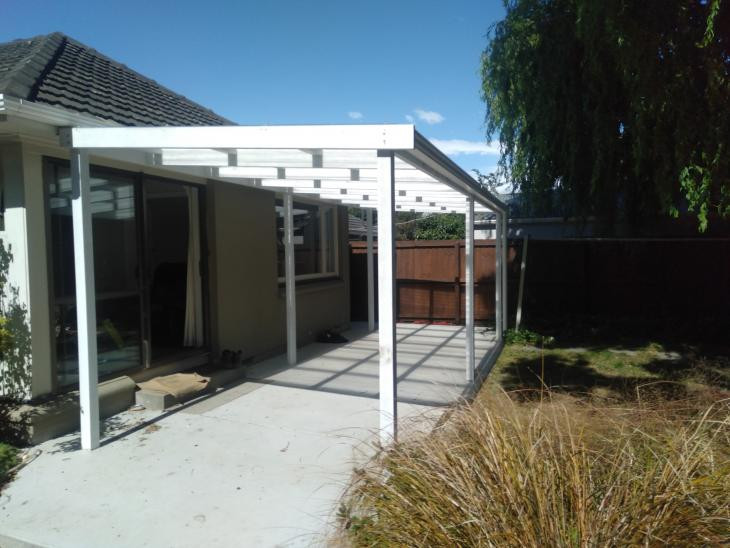 Dressed pine pergola, clearlite roofing with pvc gutter system