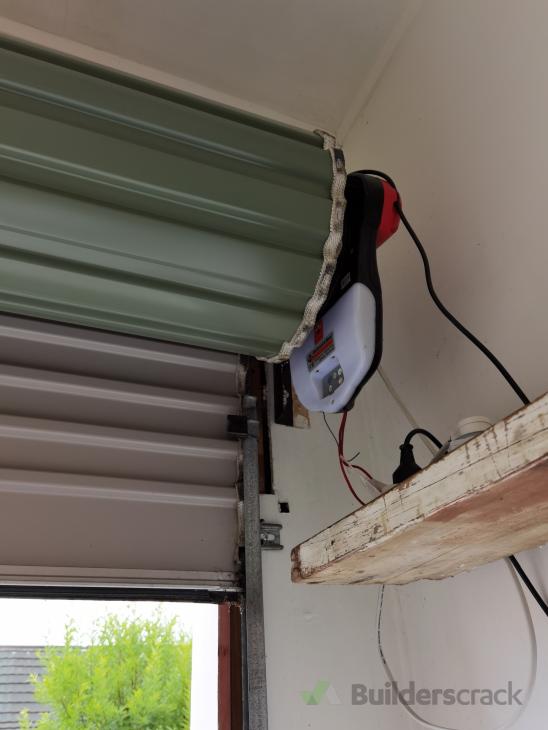 Replace the garage door motor ( 592556) Builderscrack