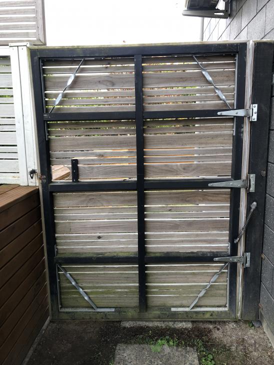 Outdoor Gate repair ( 593411) Builderscrack