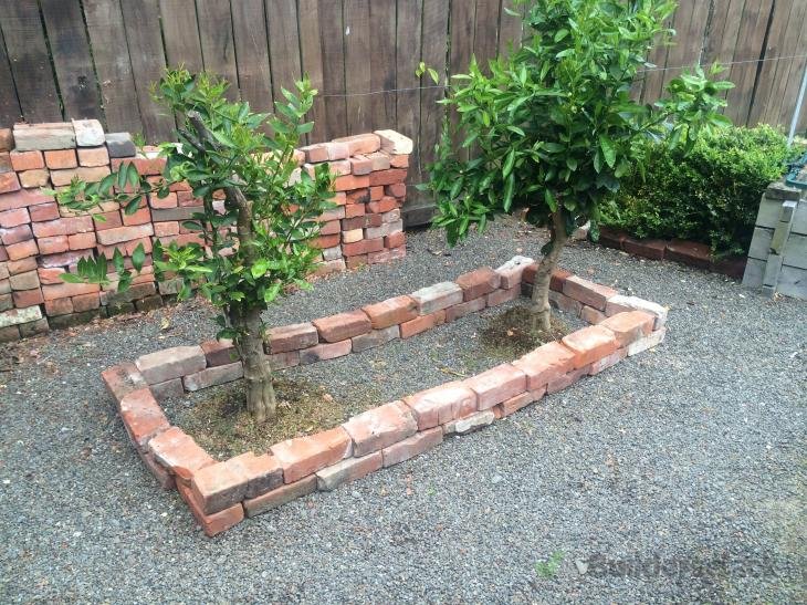 Brick Garden Edging Nz - How To Lay Border Stones / Brick is one of the