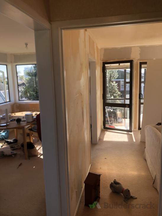 Remove wall in kitchen/living room ( 607372) Builderscrack