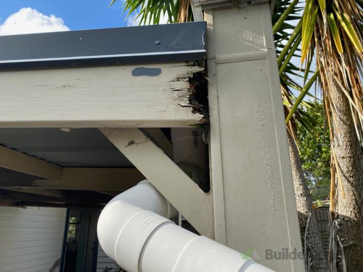 Repair damage to exterior walls, gutter leak ( 607794) Builderscrack