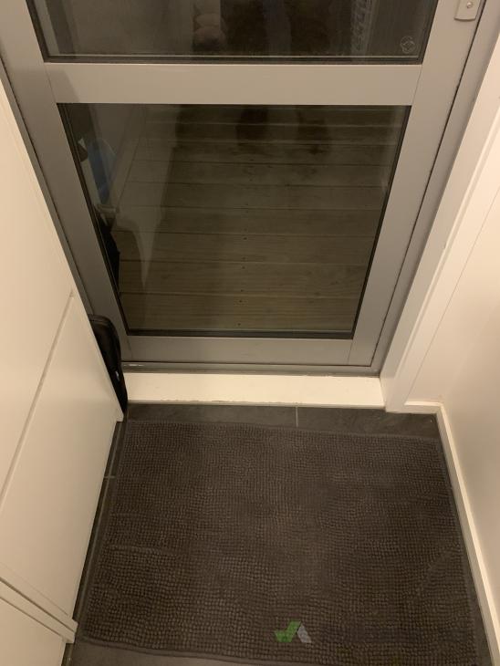 Fit cat door ( 608008) Builderscrack