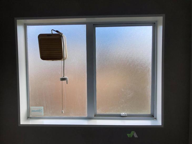Bathroom window replacement ( 611228) Builderscrack