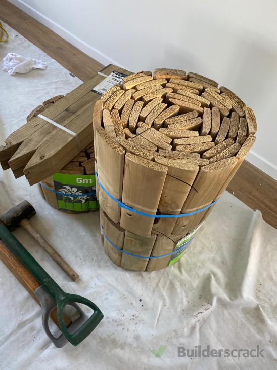 Install Pine Garden Edging ( 620598) Builderscrack