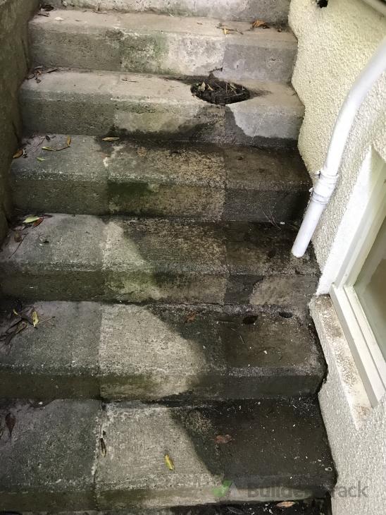 Leaking outside tap ( 621643) Builderscrack