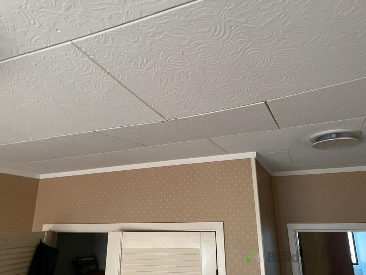 Ceiling Tile Repair 623455