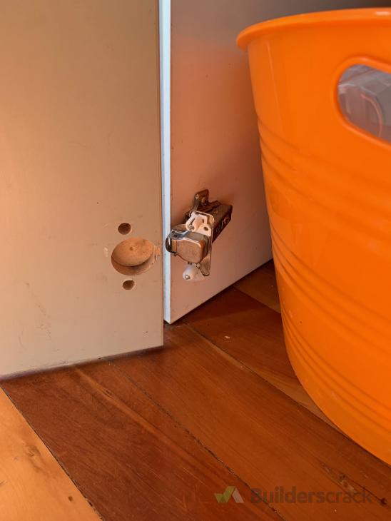Replacing Pantry Door Hinge s 624228 Builderscrack replacing-pantry-door-hinge-s-624228-builderscrack