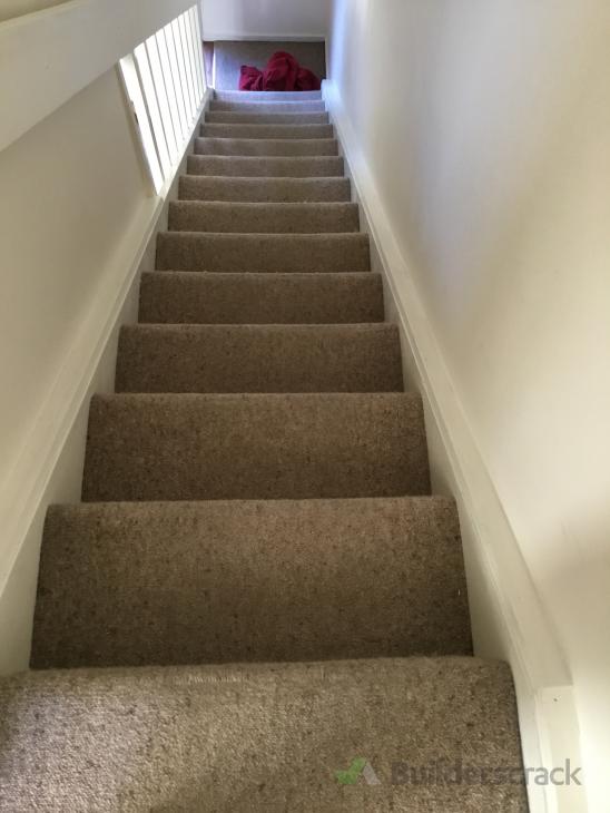 2nd hand carpet laying Geraldine Street ( 625068) Builderscrack