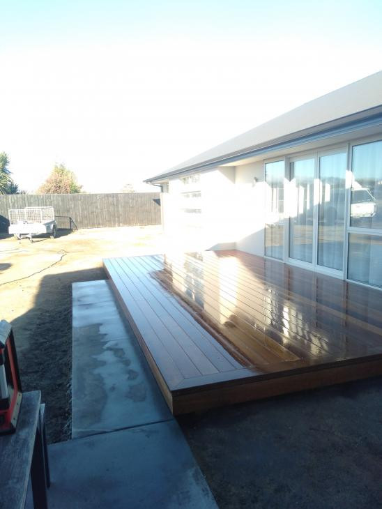 Kwila decks Builderscrack