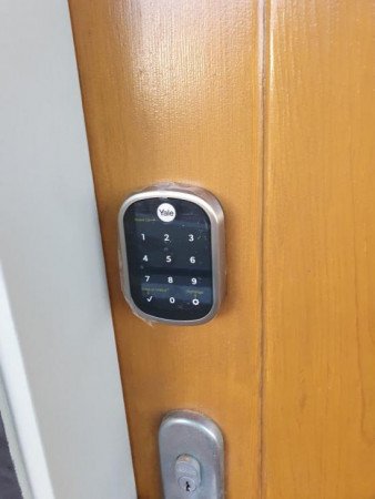 3 / 3 Yale Assure fitted to wooden door