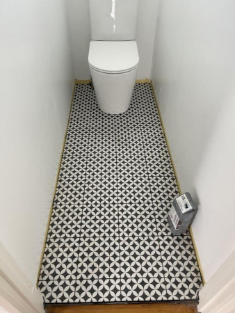Bathroom in a specialised Ceramic Tile
