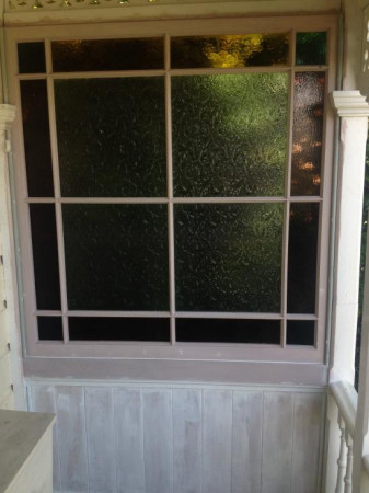 Replacement verandah screen window including glazing
