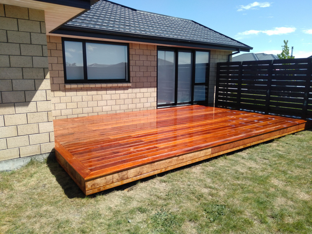 Kwila decks Builderscrack