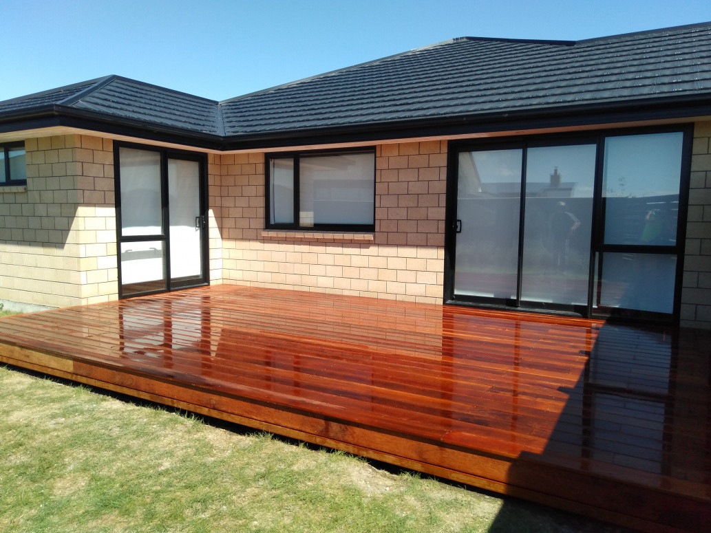 Kwila decks Builderscrack