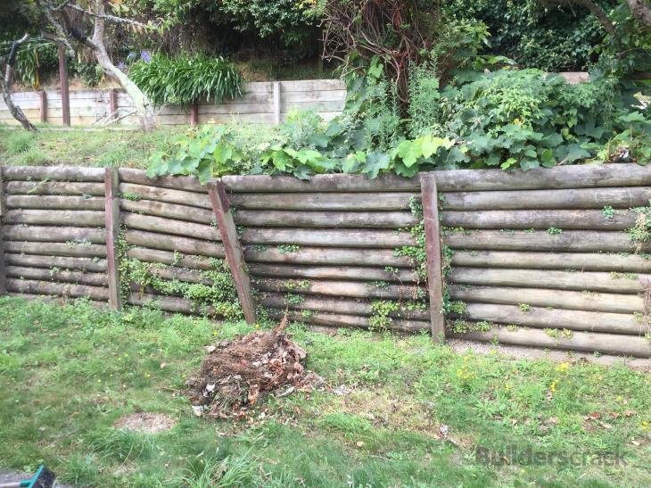 Fix a Leaning Retaining wall ( 129584) Builderscrack
